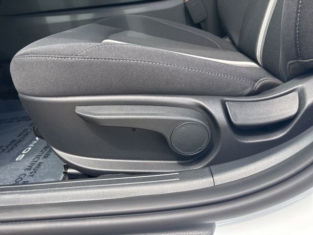 New 2026 Serenity White Hyundai SE image 13