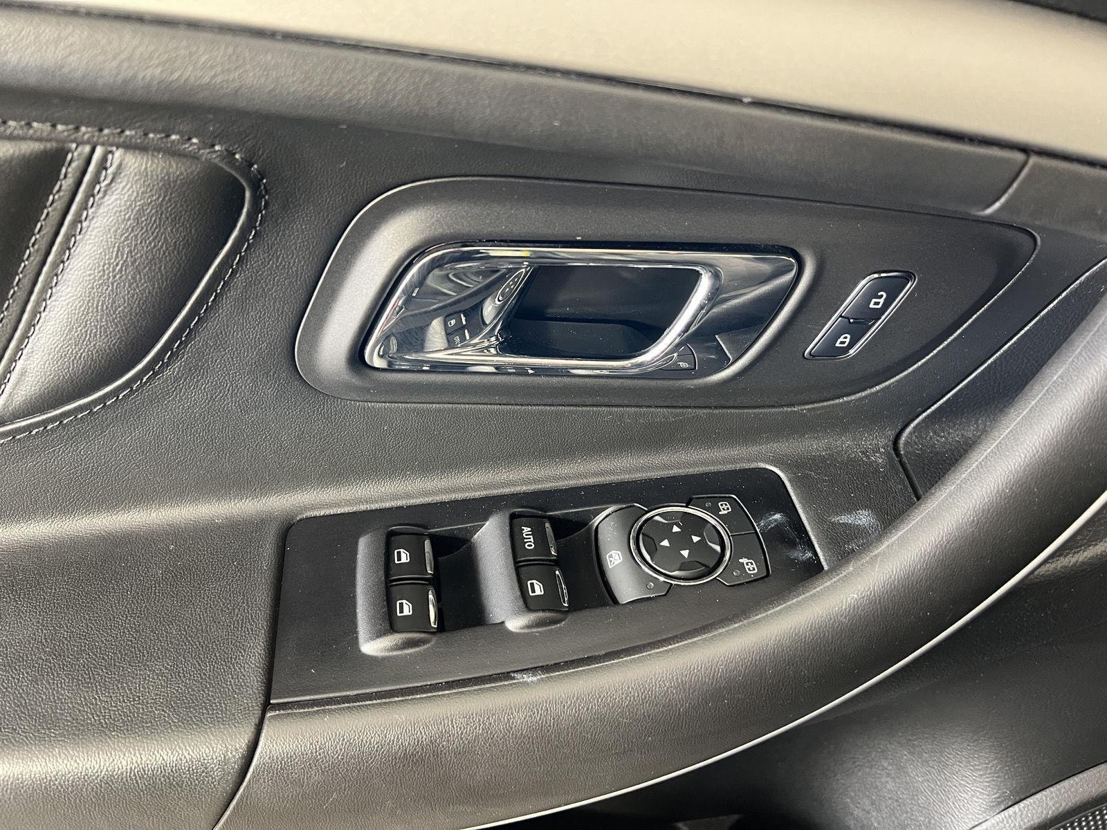 Used 2018 Magnetic Ford SEL image 13