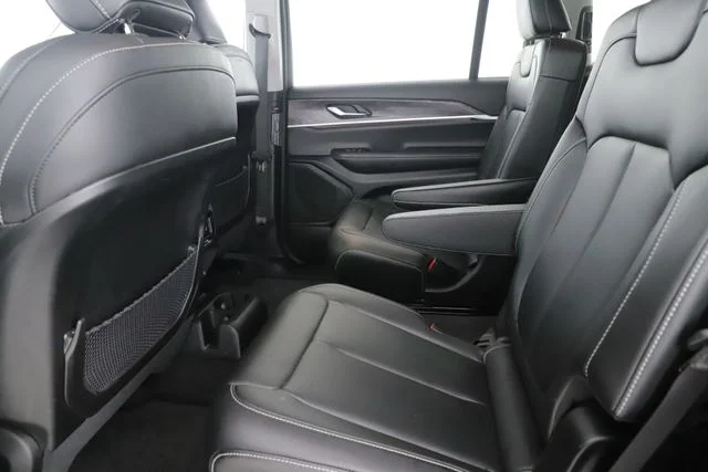 Used 2023 Black Jeep Limited image 28