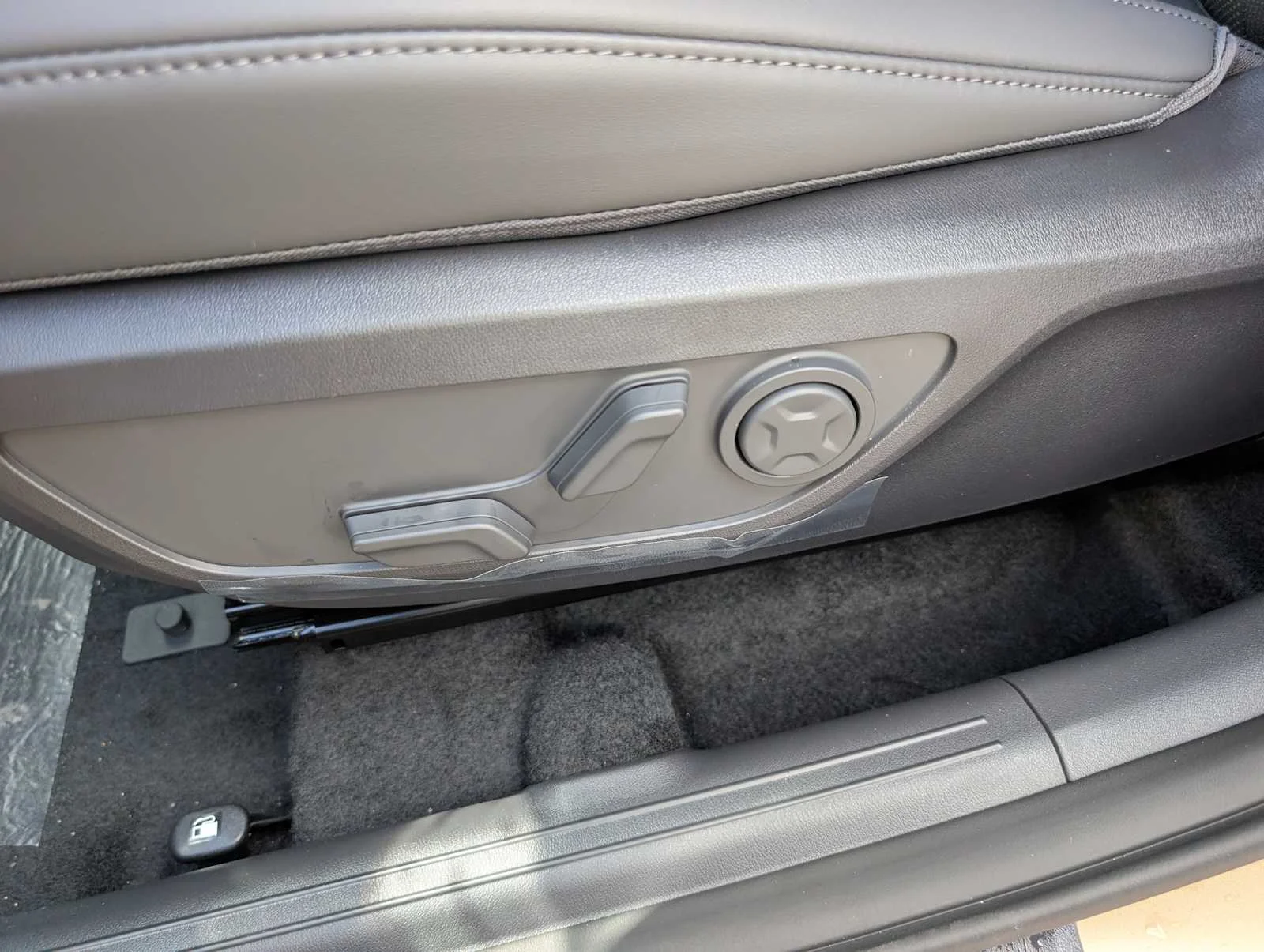 New 2027 Terrain Brown Kia X-Line S image 31