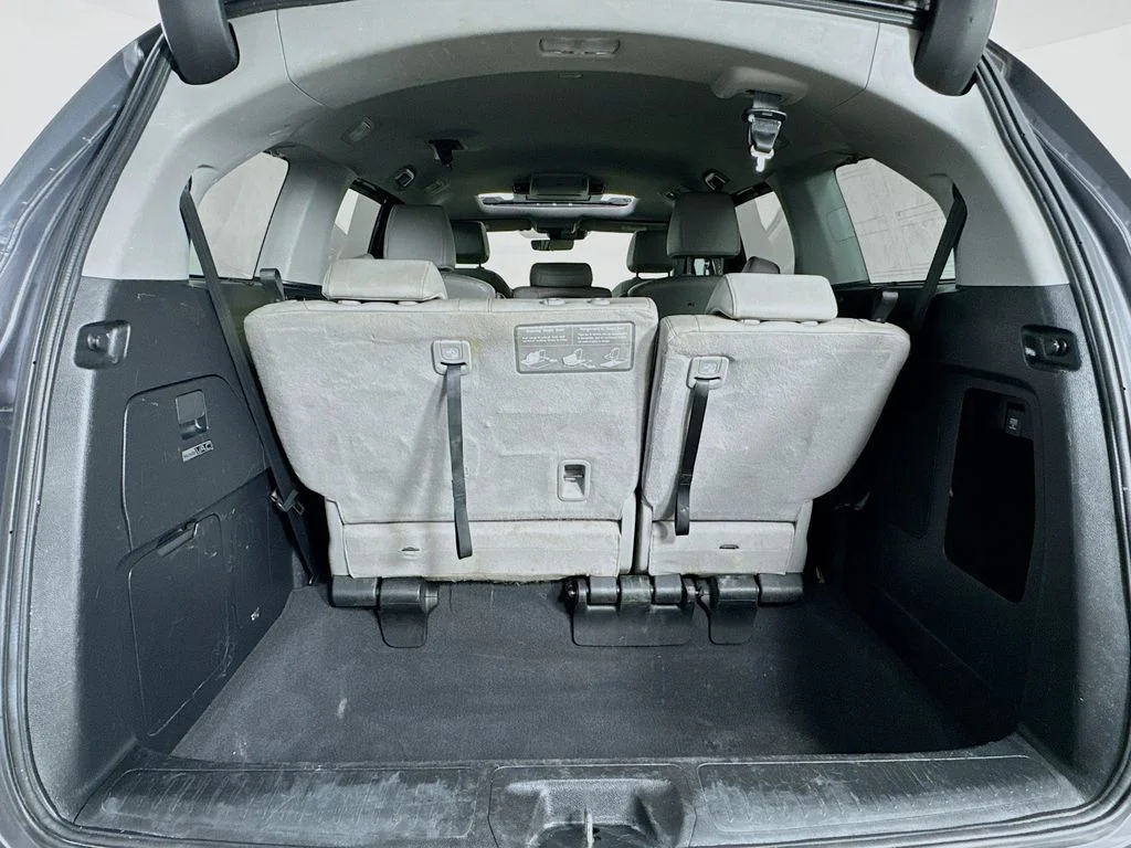 Certified Used 2018 Gray Honda Touring image 34