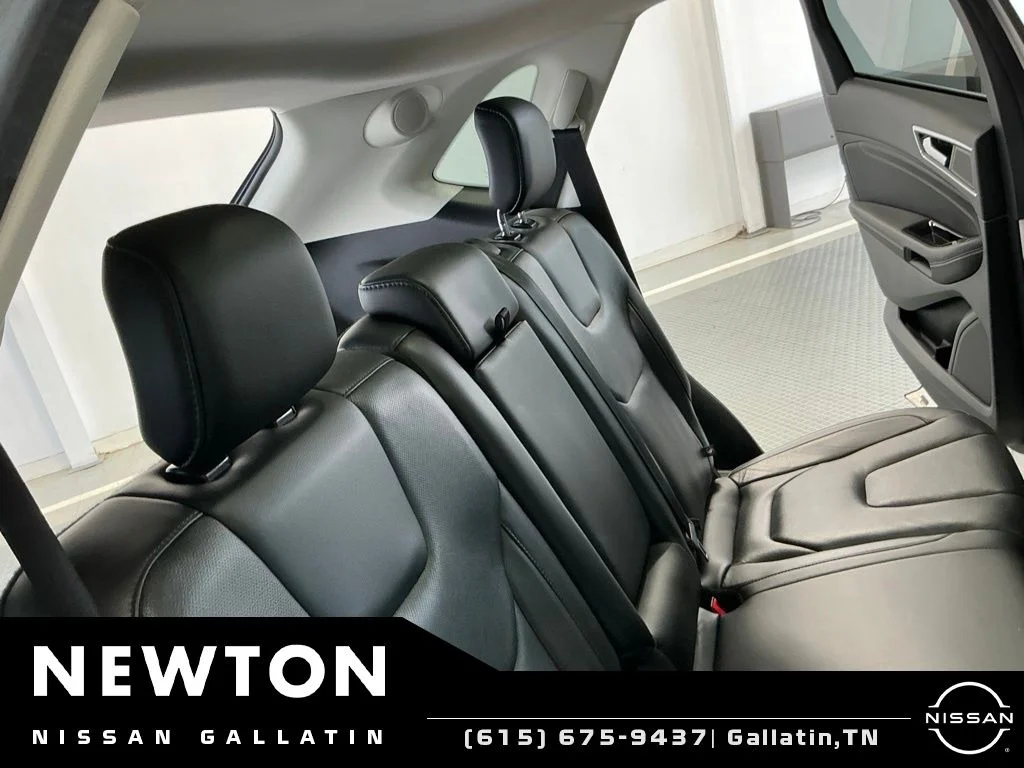 Used 2019 White Platinum Clearcoat Metallic Ford Titanium image 21