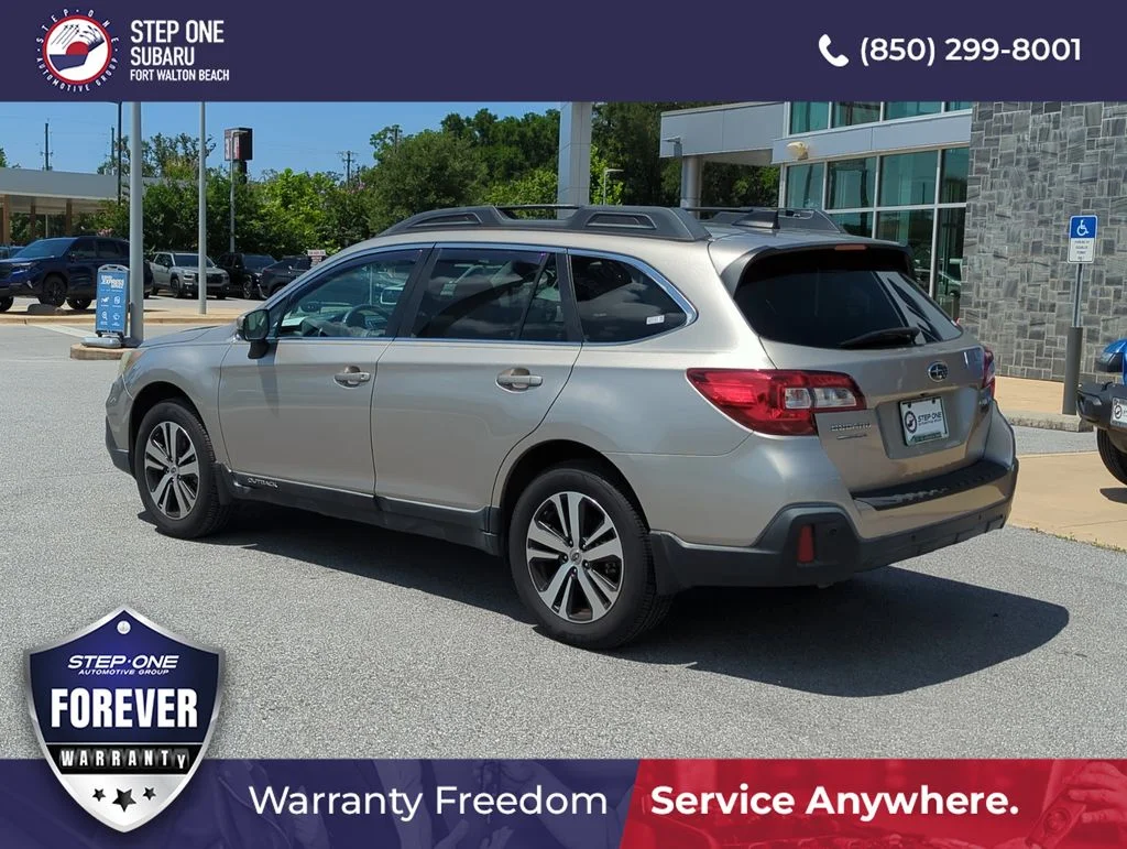 Used 2018 Gray Subaru 2.5i image 5