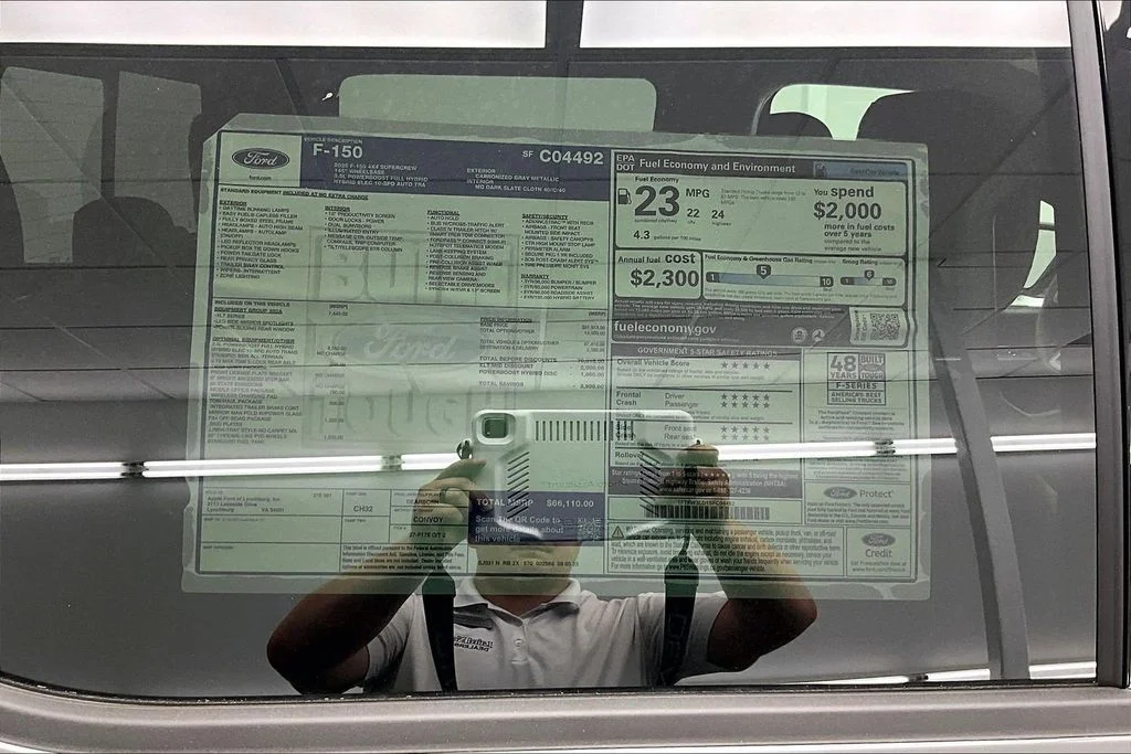 New 2025 Gray Metallic Ford XLT image 13