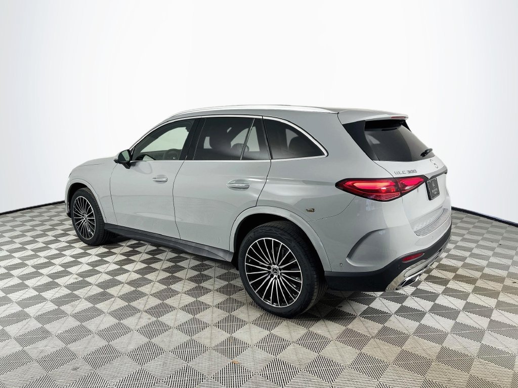 New 2027  Mercedes-Benz GLC 300 image 5