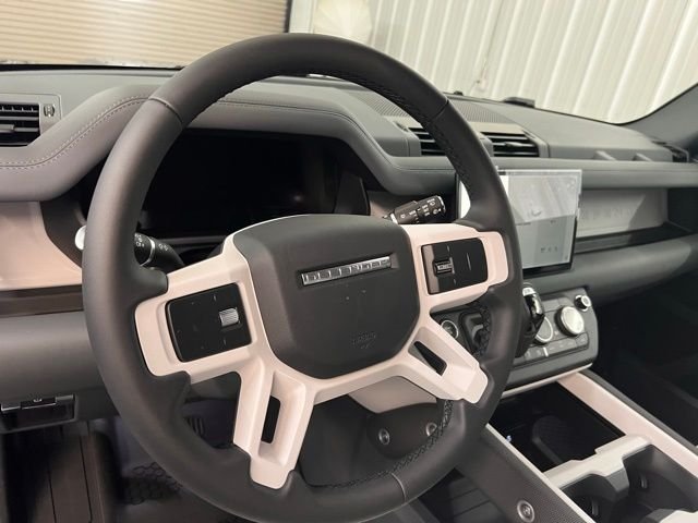 2025 Land Rover Defender S - Photo 12