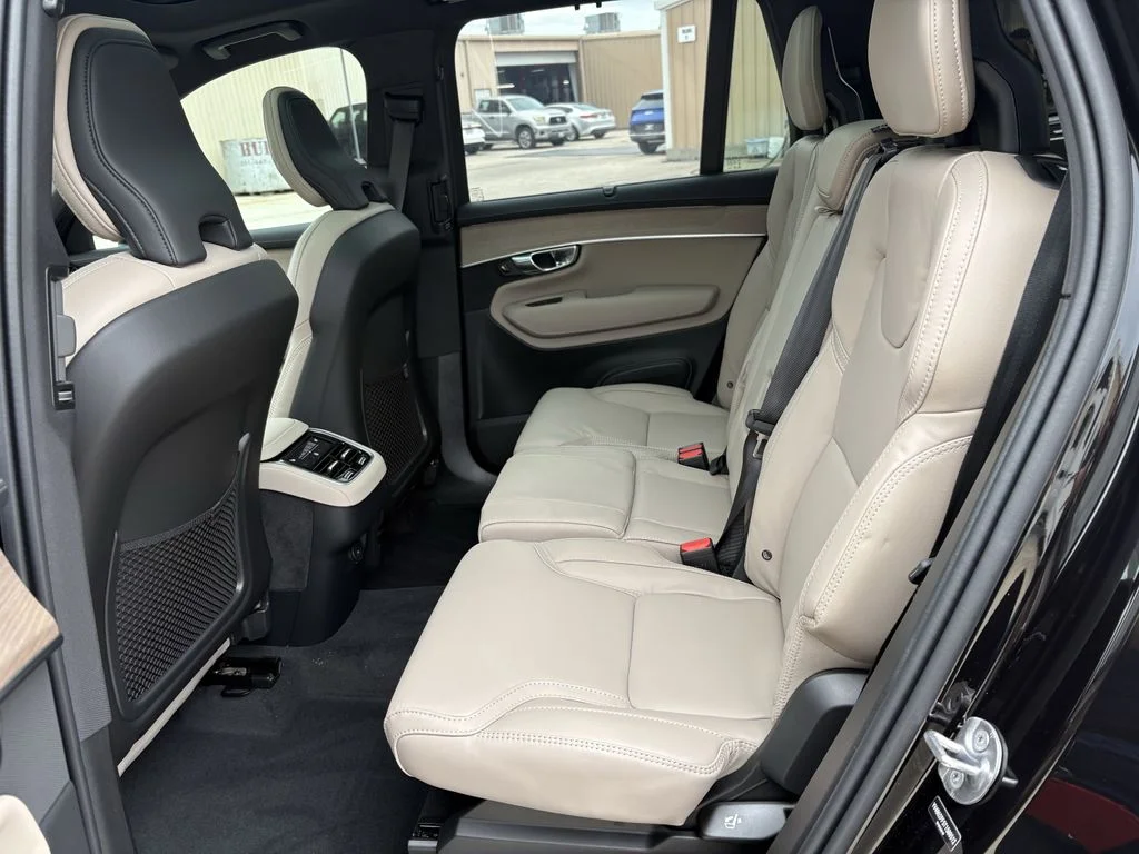 New 2026 Onyx Black Volvo Ultra image 25