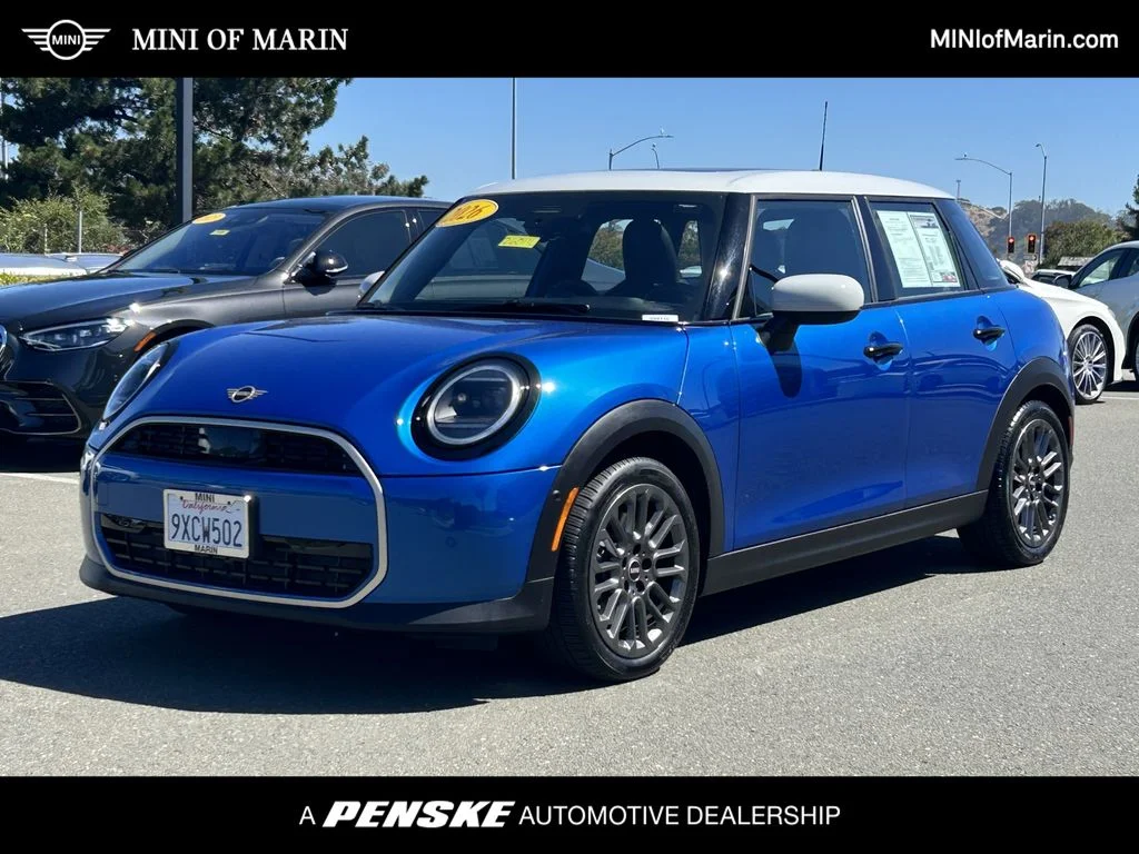 2026 MINI Hardtop's photo