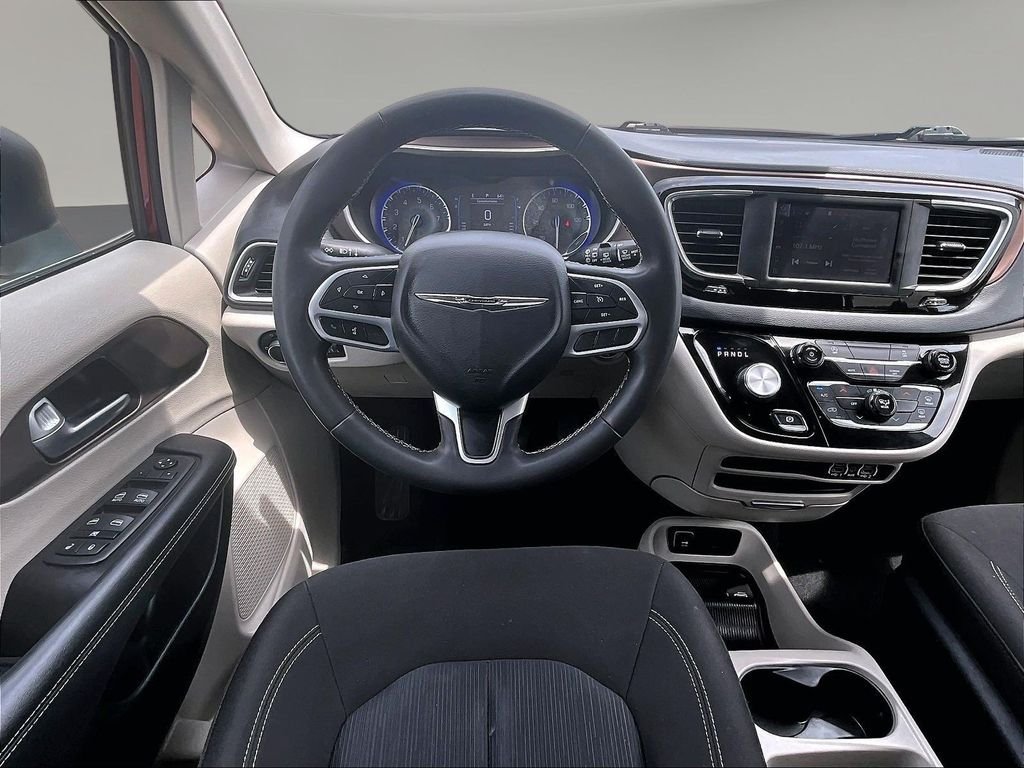 Used 2023 Red Chrysler LX image 11