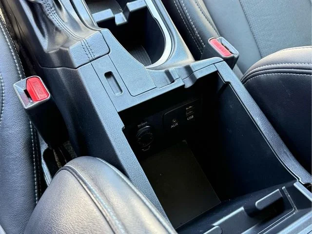 Used 2018 Blue Subaru 2.0i Limited image 26