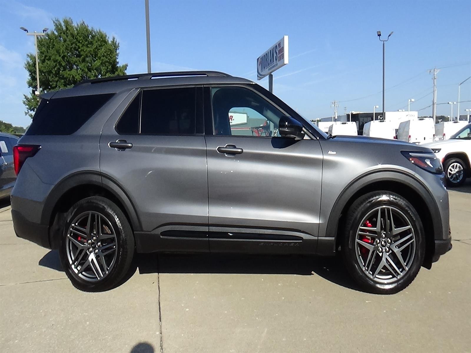 Used 2025 Carbonized Gray (m7) Ford ST-Line image 4