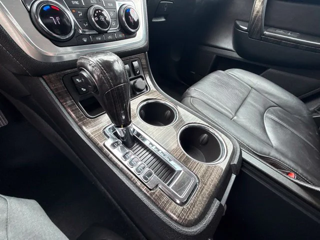 Used 2017 Black GMC Limited image 38