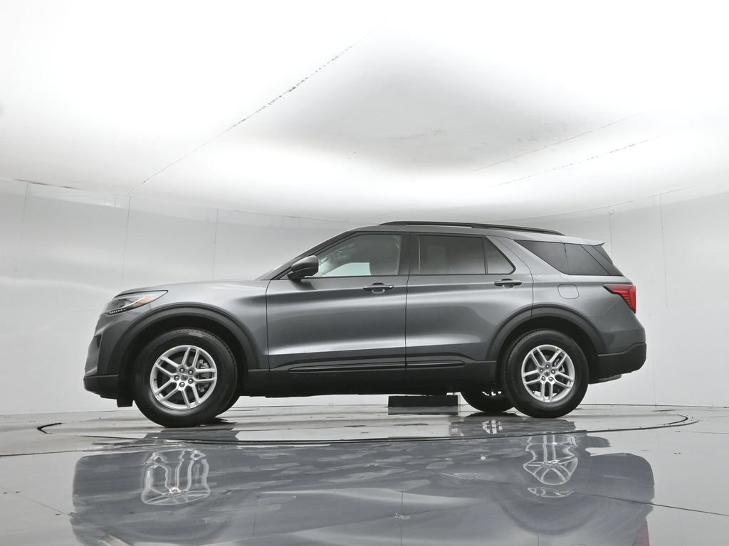 New 2026 Carbonized Gray Metallic Ford Active image 51