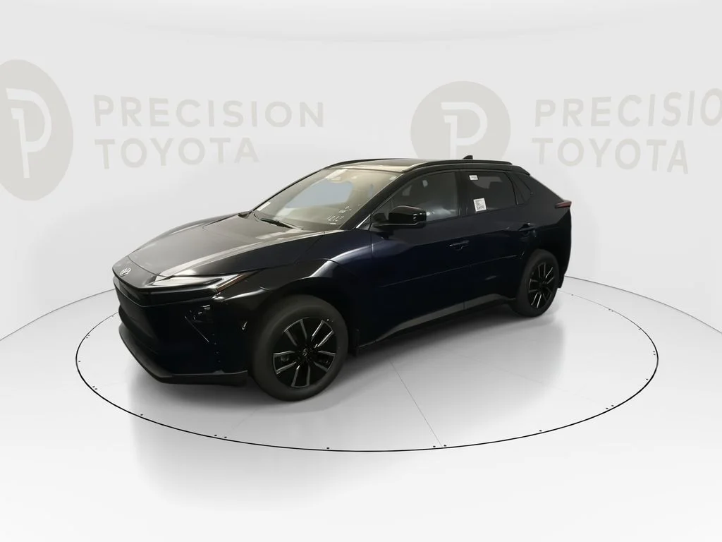 2026 Toyota bZ XLE - Photo 8