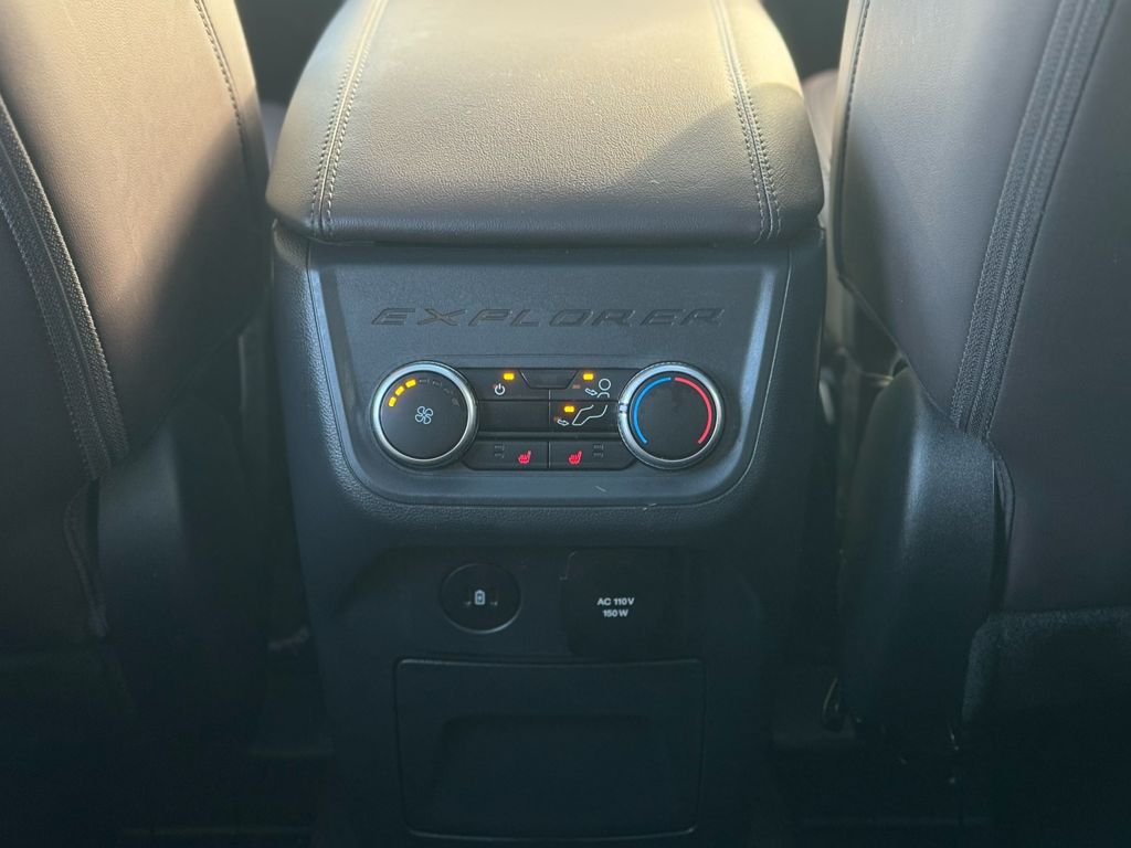 2025 Ford Explorer Platinum - Photo 18