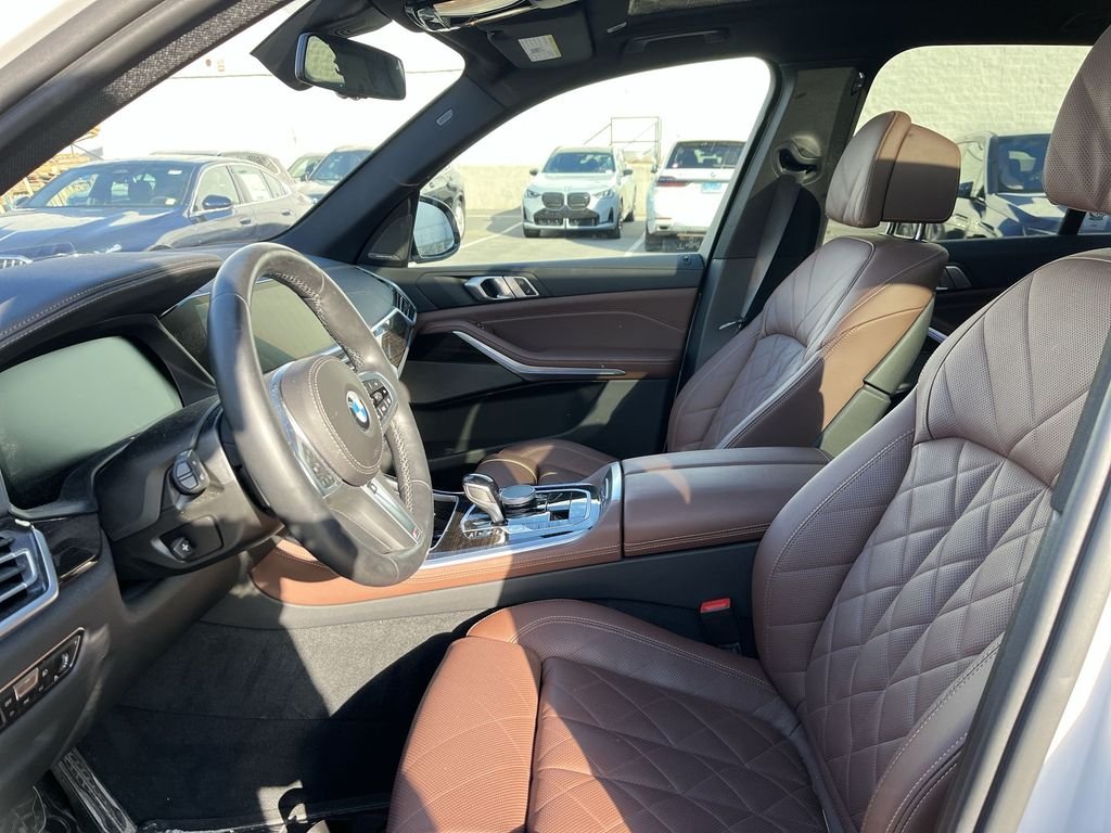 Certified Used 2023 Alpine White BMW M50i image 11