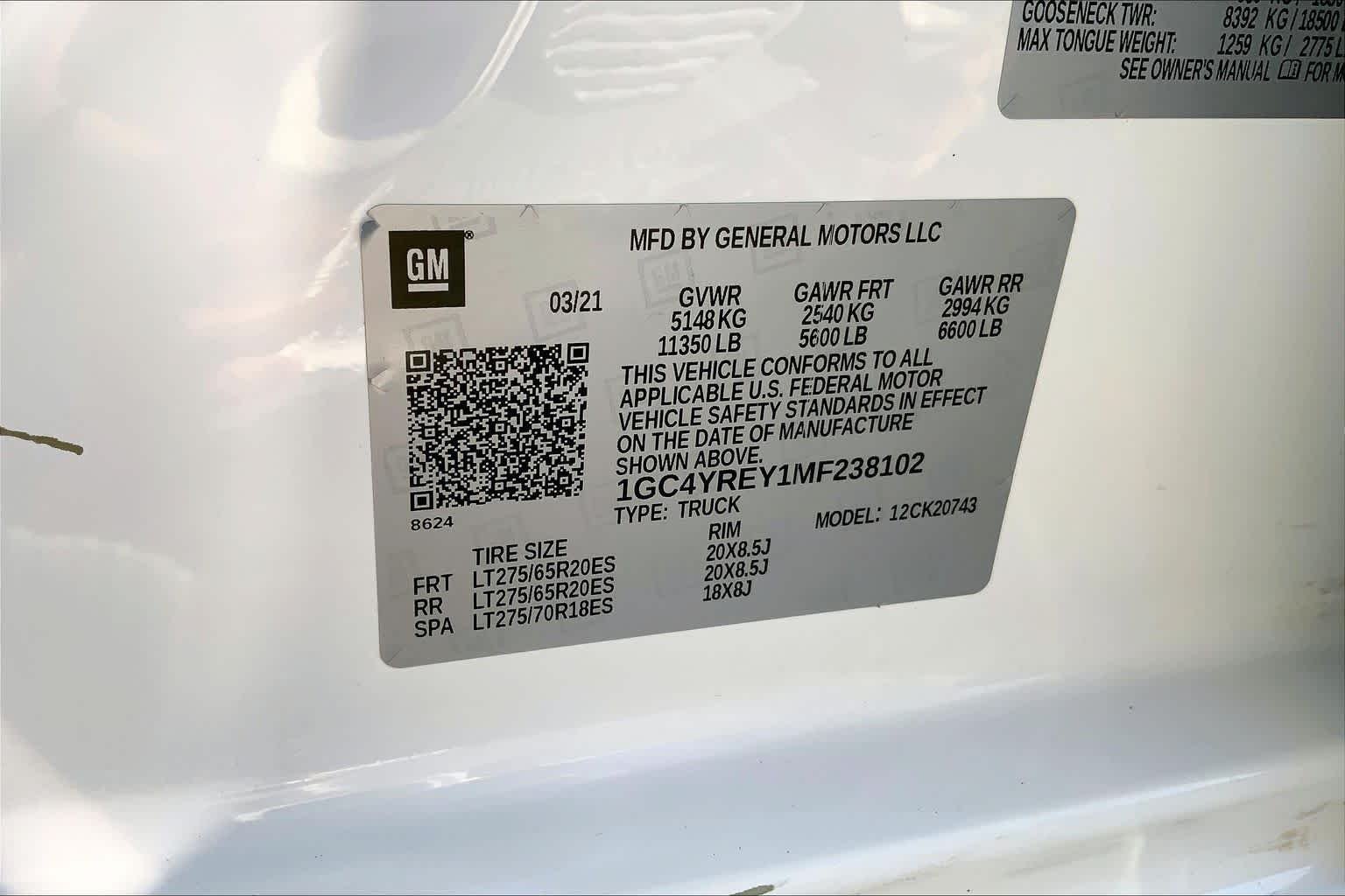 Used 2021 Summit White Chevrolet High Country image 36