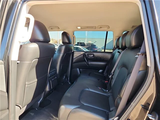 Used 2023 Super Black Nissan SV 4x4 image 10