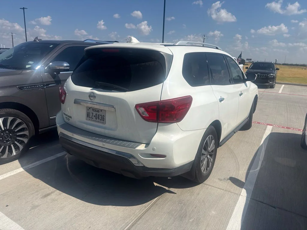 Used 2020 White Nissan S image 3