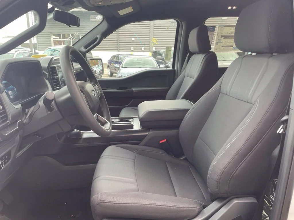 New 2026 OXFORD WHITE Ford STX image 12
