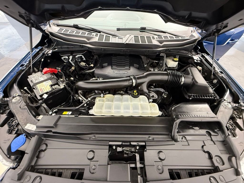 Used 2022 Blue Ford Lariat image 8