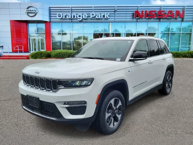 Used 2024 White Jeep 4xe image 4