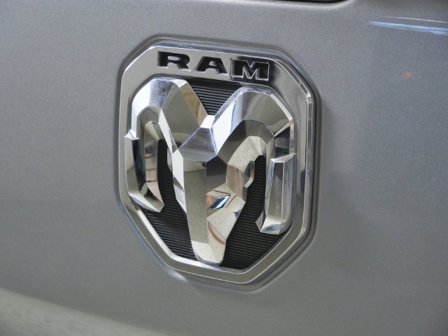 Used 2022 Billet Silver Metallic Clearcoat Ram Limited image 13