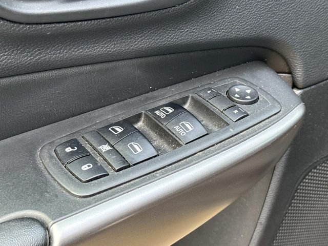 Used 2019 Black Jeep Latitude Plus image 26
