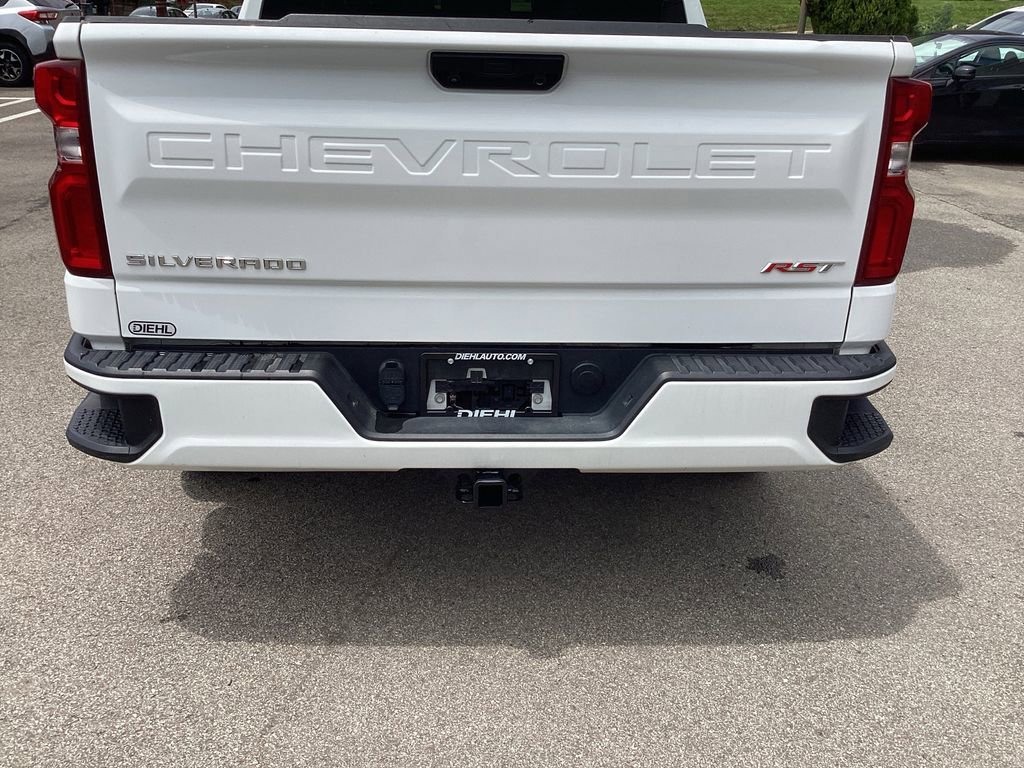 Used 2023 Summit White Chevrolet RST image 21