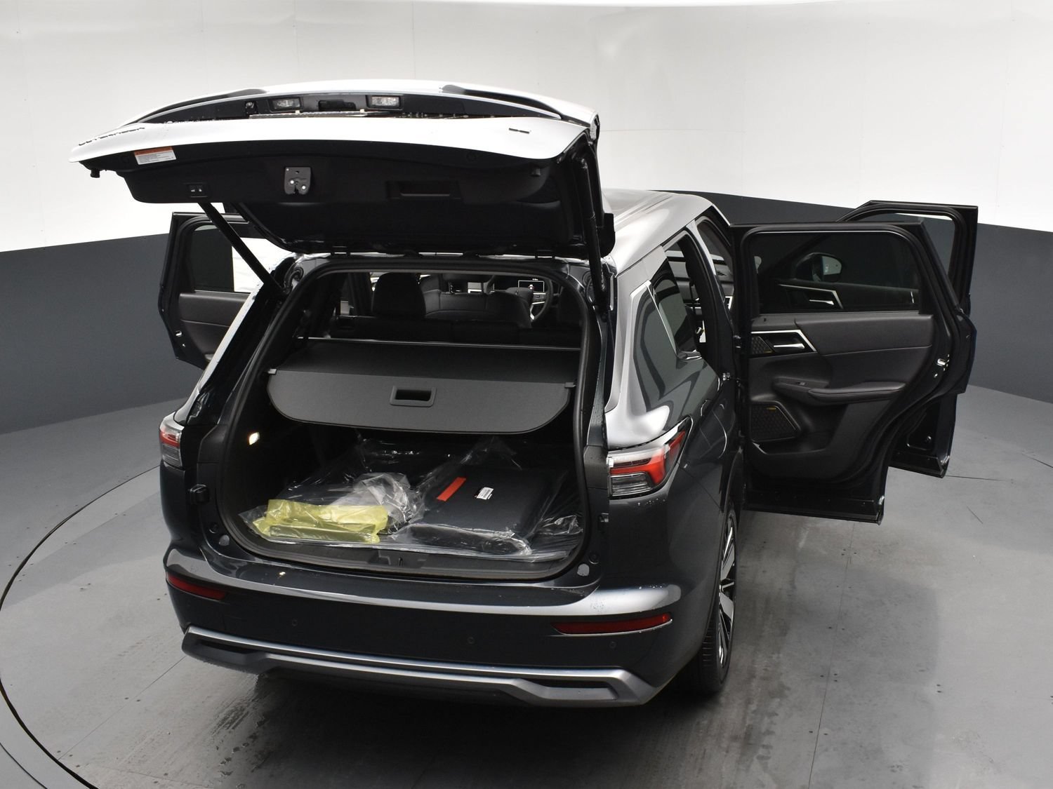 New 2026 Gray Mitsubishi SE 1.5T 2WD image 23
