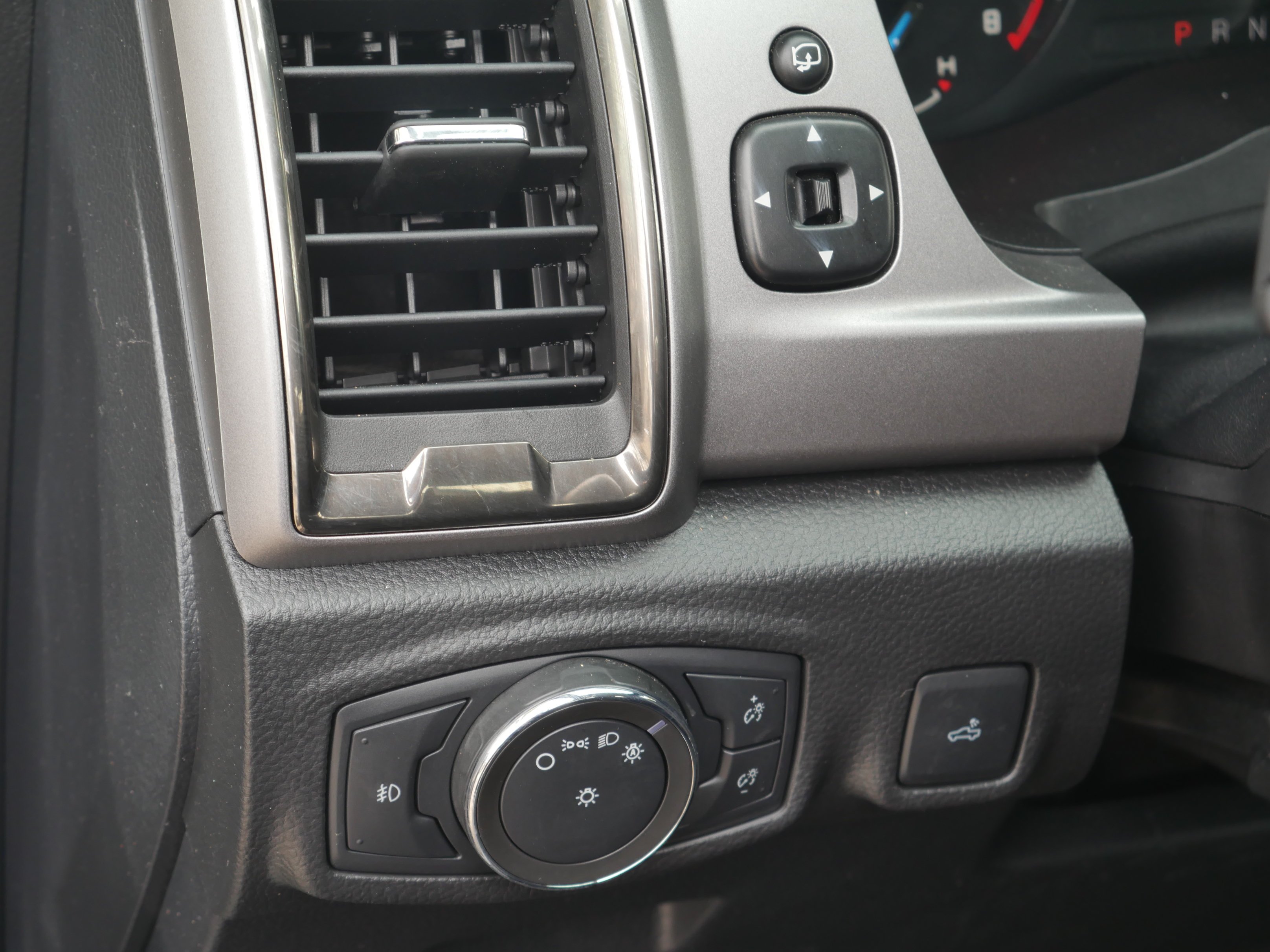 Used 2021 Gray Ford XLT image 5