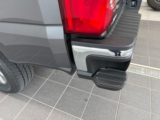 New 2026 Carbonized Gray Metallic Ford F-350® Lariat® image 11
