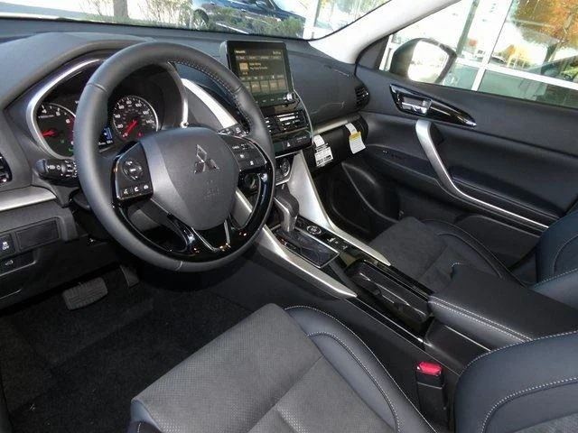 2026 Mitsubishi Eclipse Cross SE - Photo 13