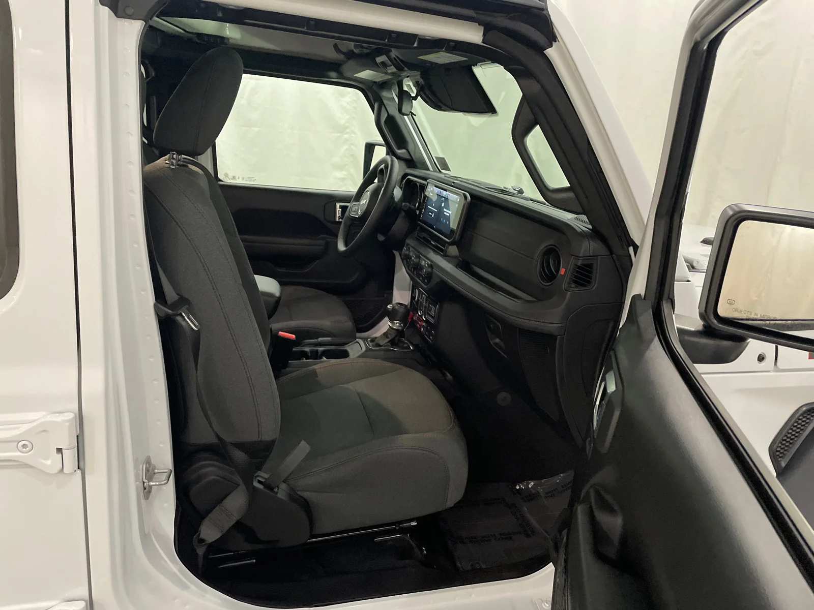 Used 2026 Bright White Clearcoat Jeep Rubicon image 22