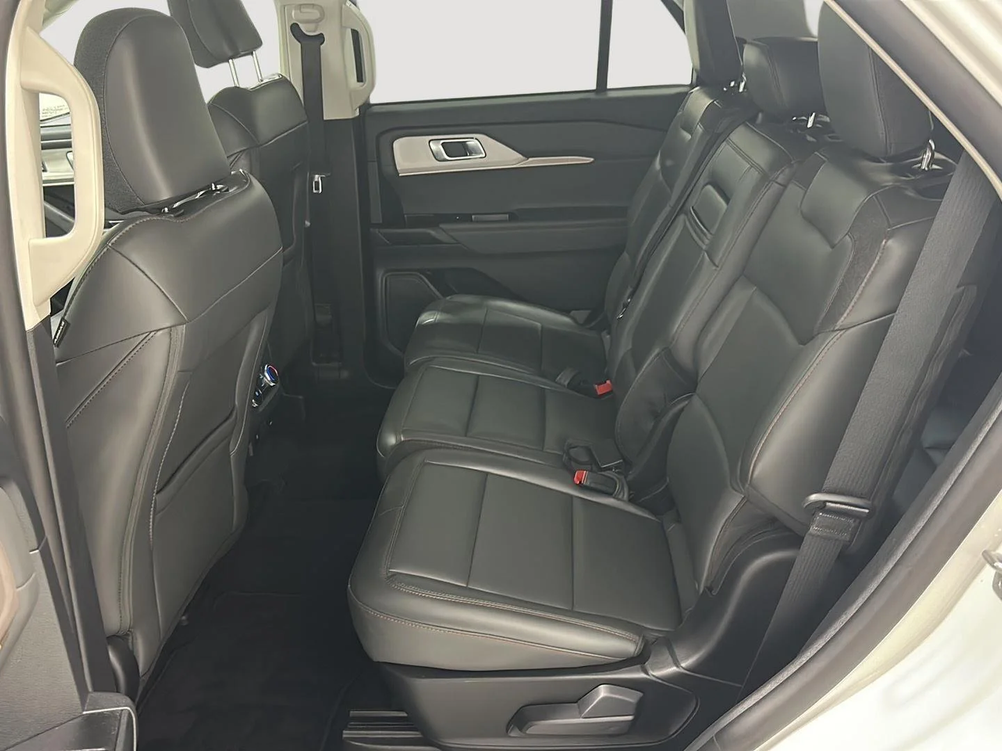 Used 2025 White Ford Active image 23