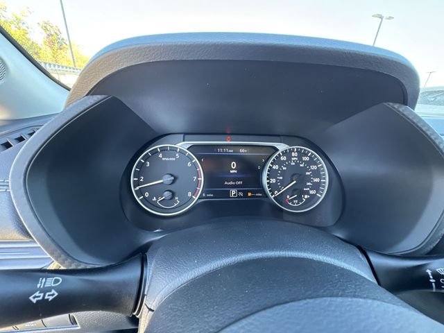 Used 2025 Gray Nissan SV image 15