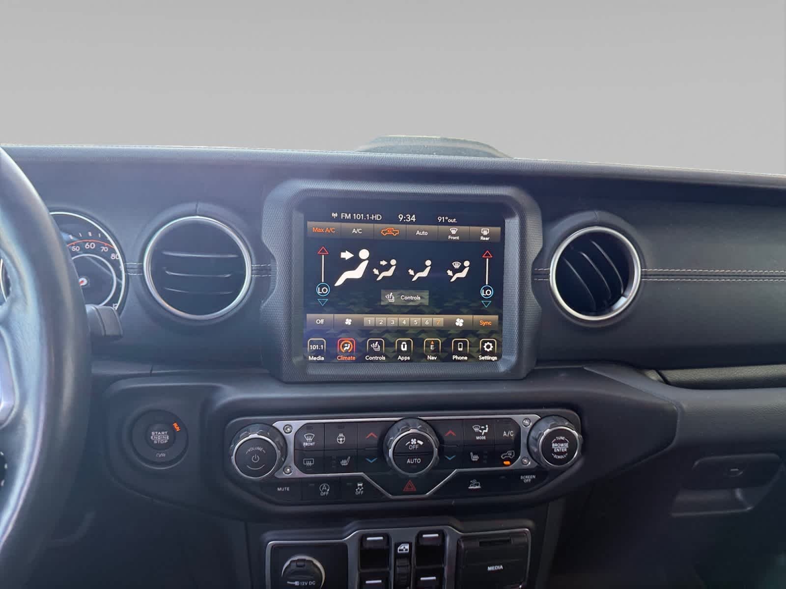 Used 2021 Black Clearcoat Jeep Overland image 15