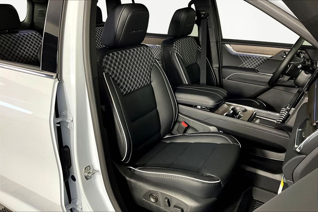 Used 2026 White GMC Denali image 11