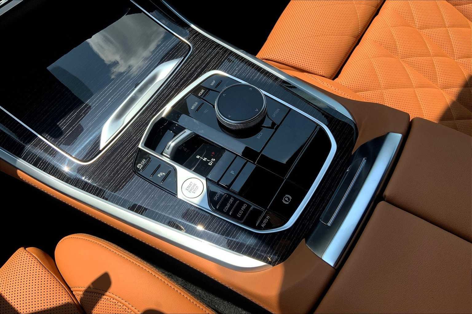 New 2026 Black Sapphire Metallic BMW sDrive40i image 8