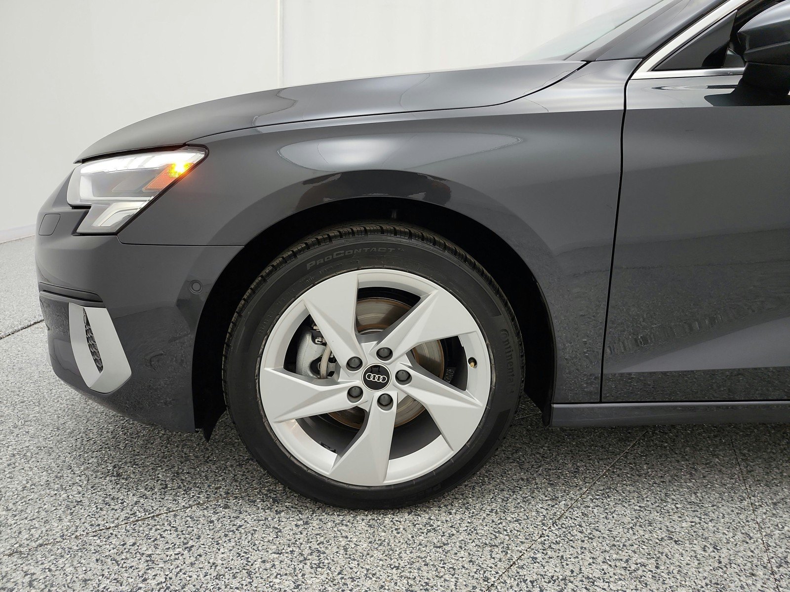 Used 2023 Manhattan Gray Metallic Audi Premium image 17