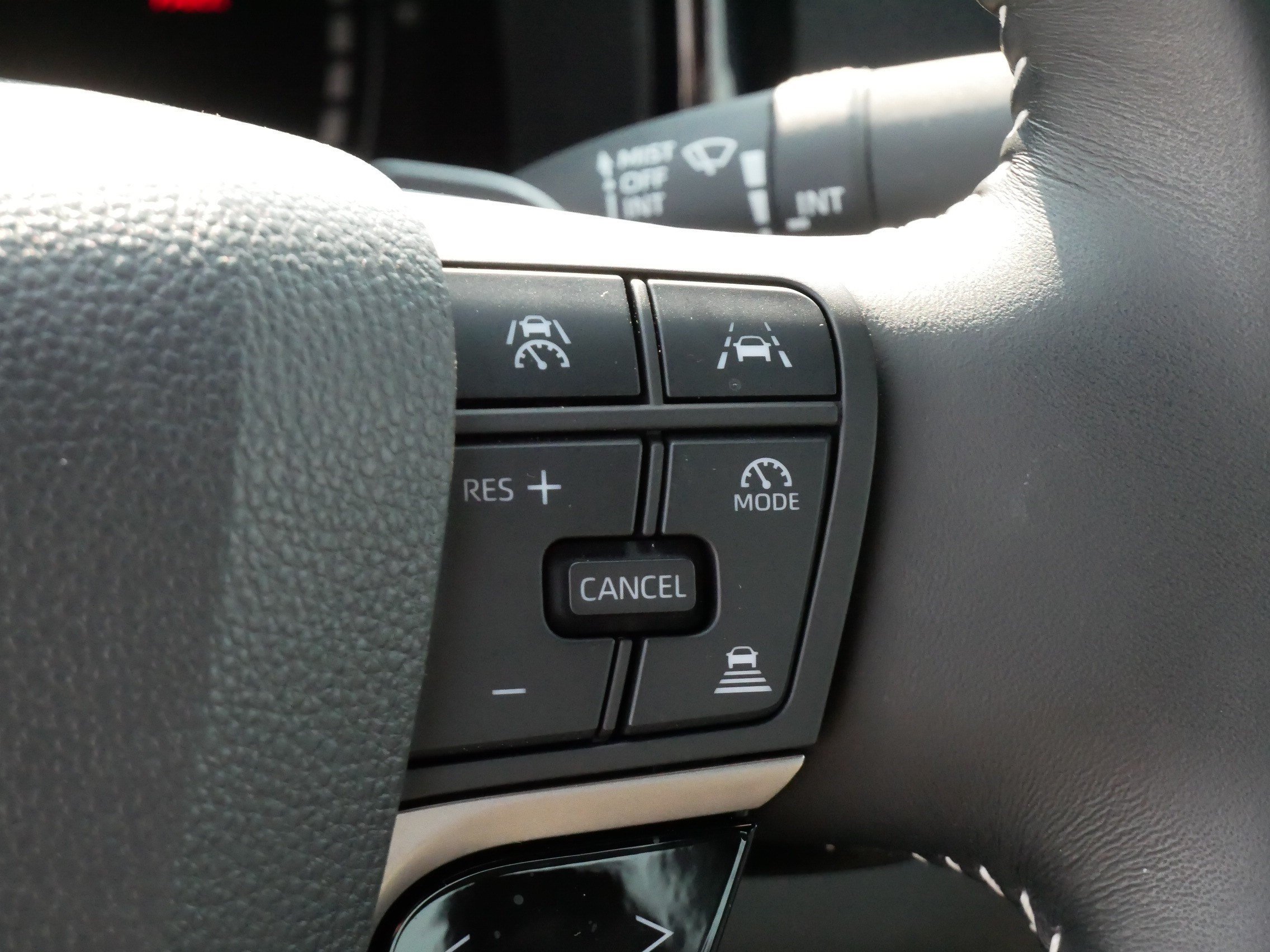 Certified Used 2025 ICE CAP Toyota SE image 26