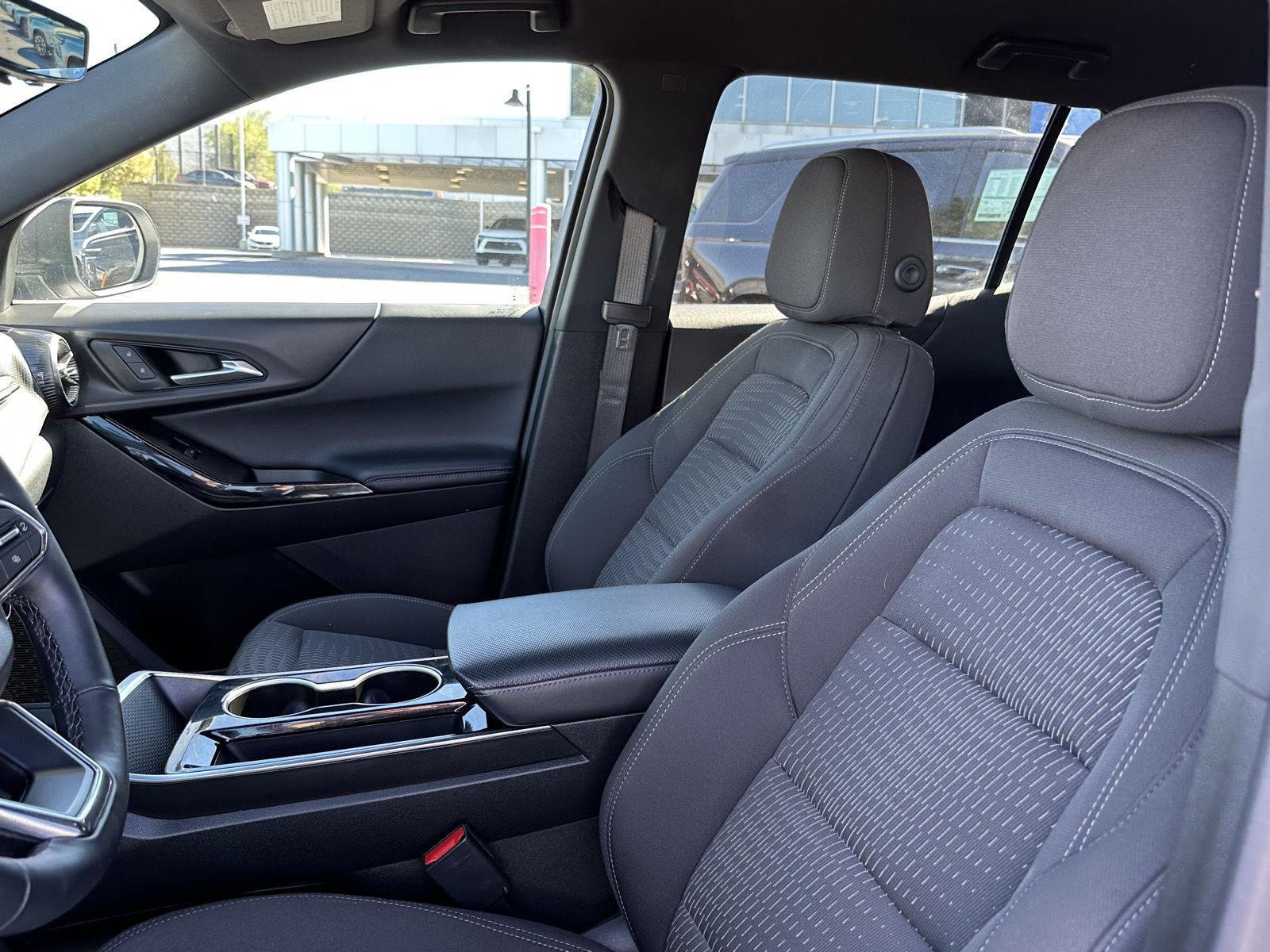 2025 Chevrolet Equinox LT - Photo 26