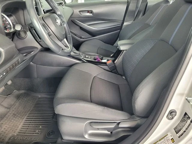 Used 2022 Silver Toyota SE image 17