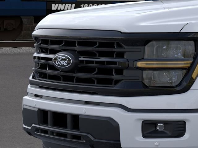 New 2026 Oxford White Ford XLT image 18