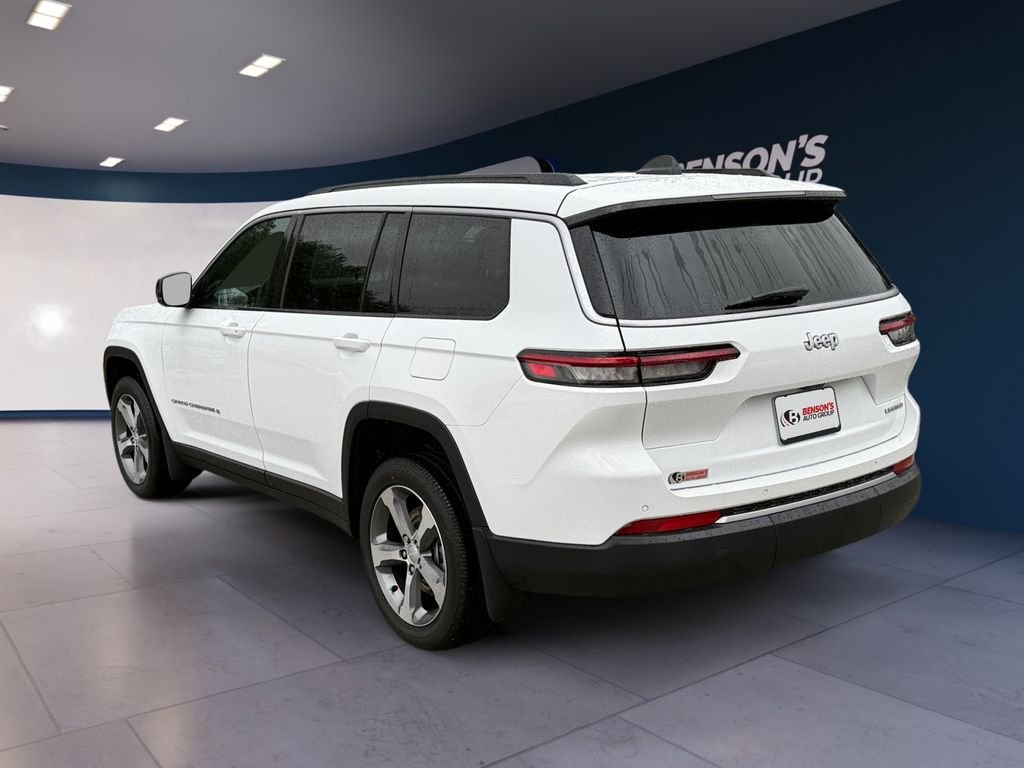 New 2026 Bright White Clear-Coat Exterior Paint Jeep Limited image 3