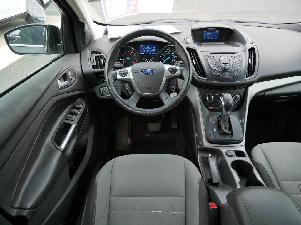 Used 2015 Black Ford SE image 13