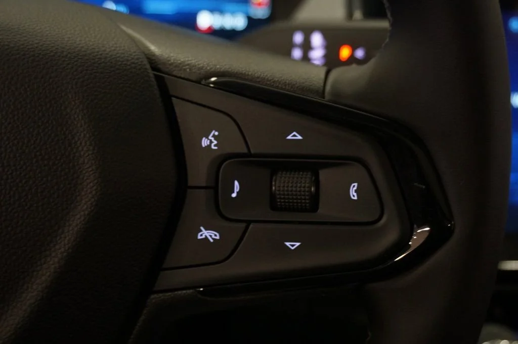 2027 Chevrolet Bolt RS - Photo 22