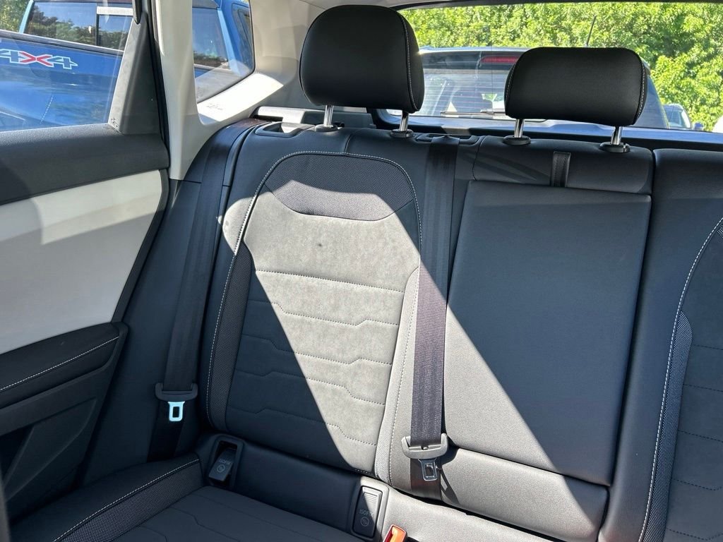 New 2026 Gray Volkswagen 1.5T SE image 12