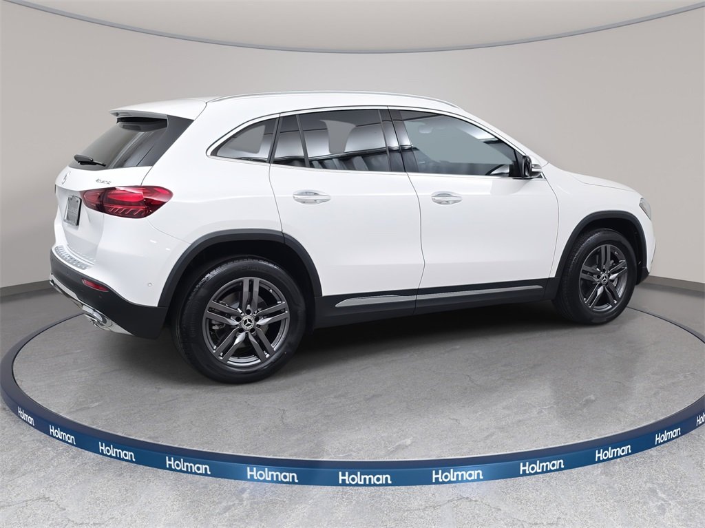 2025 Mercedes Benz GLA 250 4MATIC photo 2