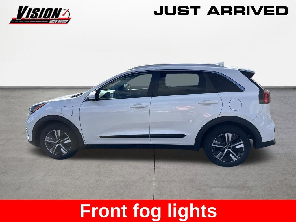 Used 2022 White Kia EX image 10